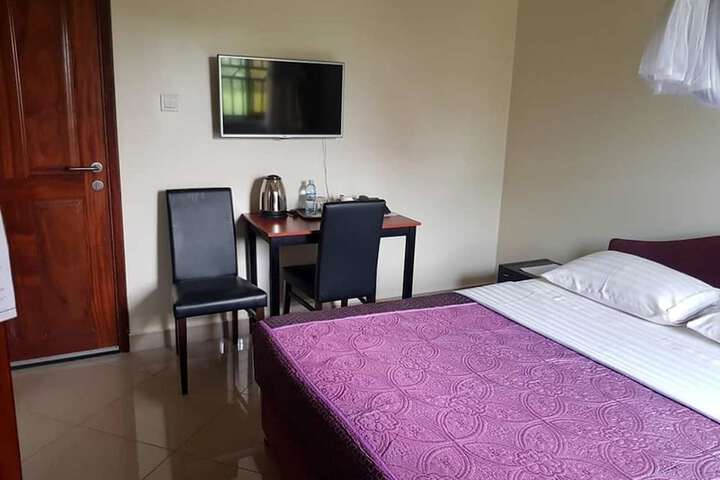 Room 12 of 44
