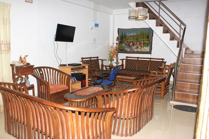 Room 12 of 26