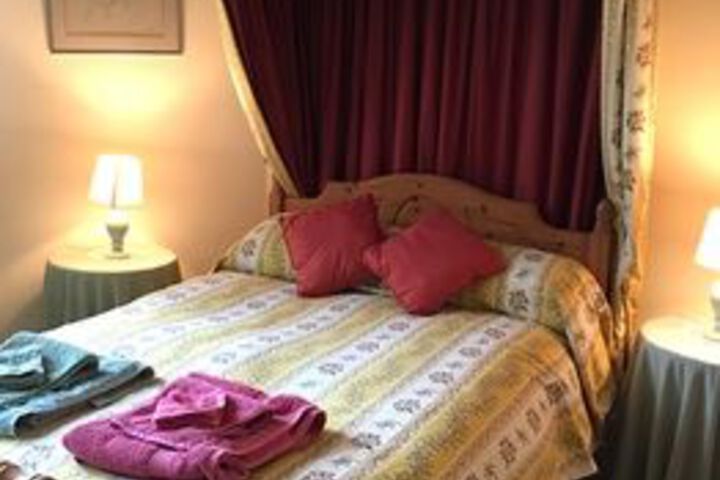 Room 10 of 19