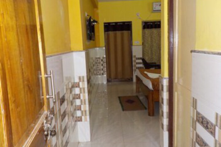 Room 11 of 23