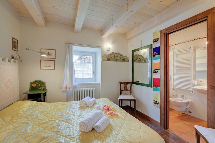 Room 20 of 39