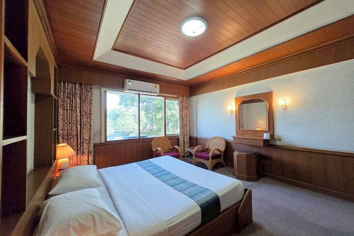 Room 29 of 65