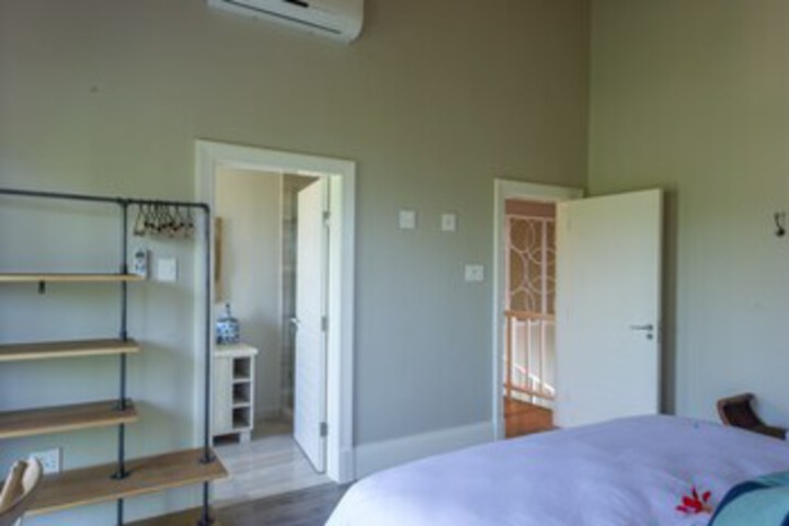 Room 27 of 43