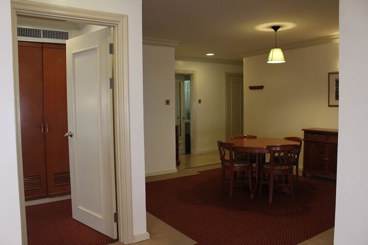 Room 15 of 33