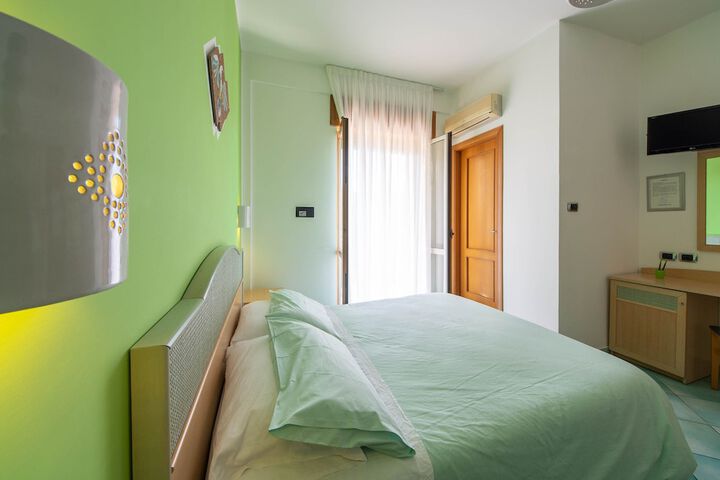 Room 18 of 57