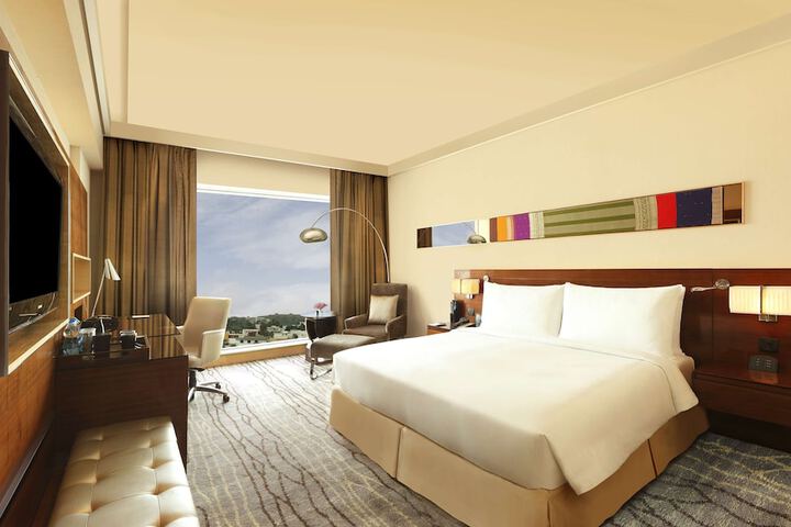 Room 9 of 70