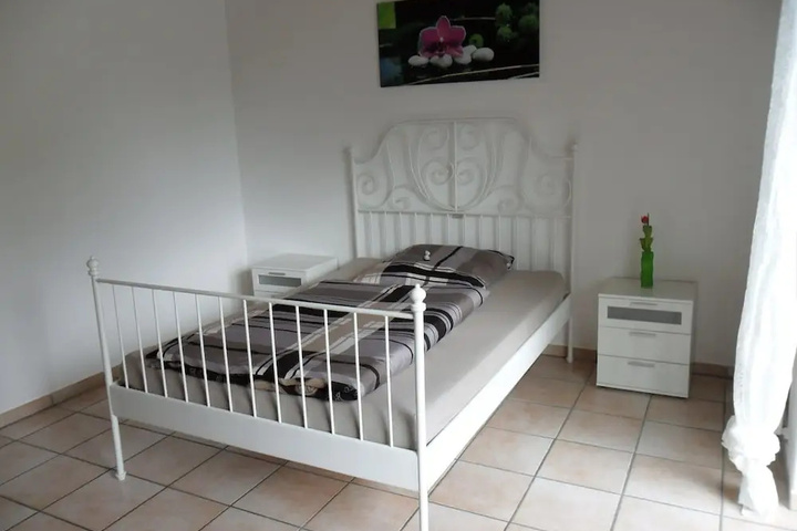 Room 2 of 12