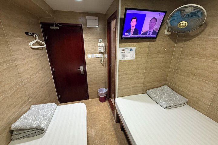 Room 65 of 138