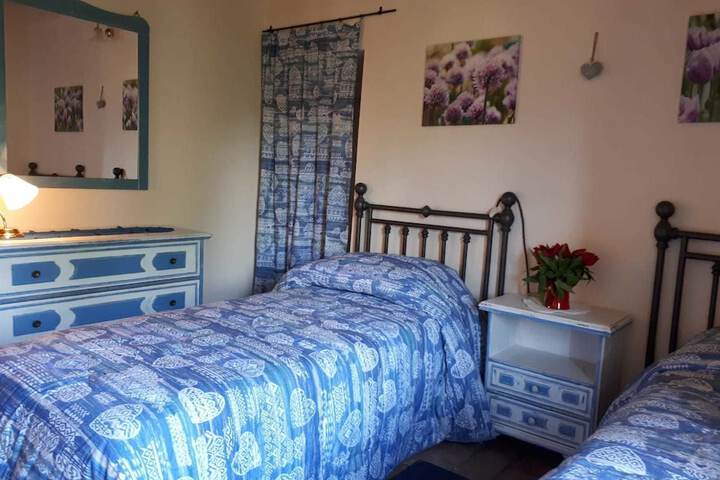 Room 6 of 27