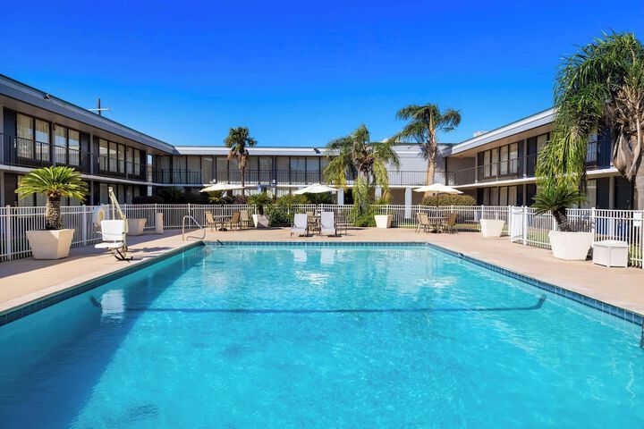 Hotel with Pool