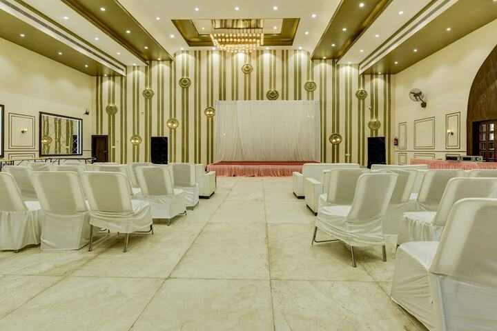 Ballroom/Hall 45 of 53