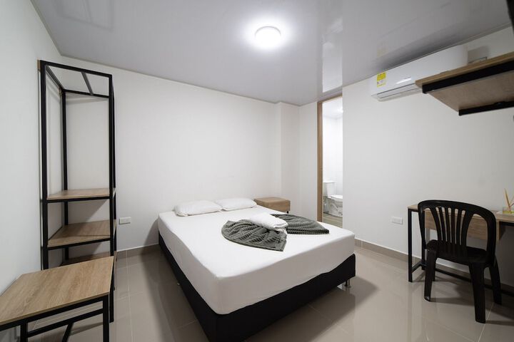 Room 51 of 122