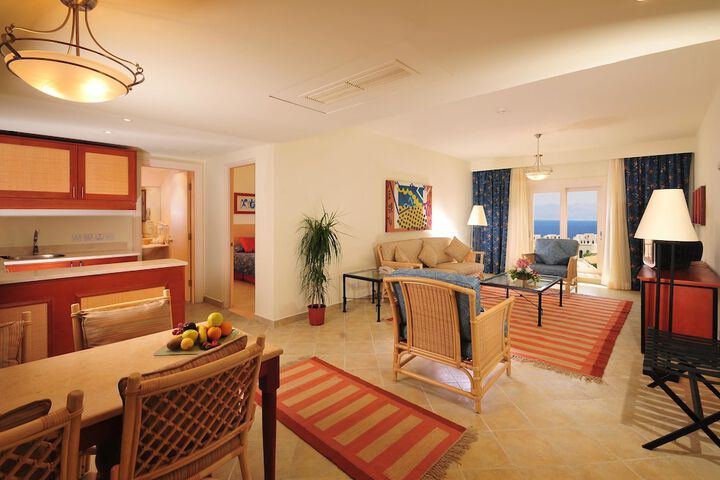 Room 15 of 63