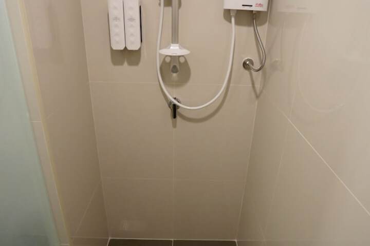 Room 70 of 112