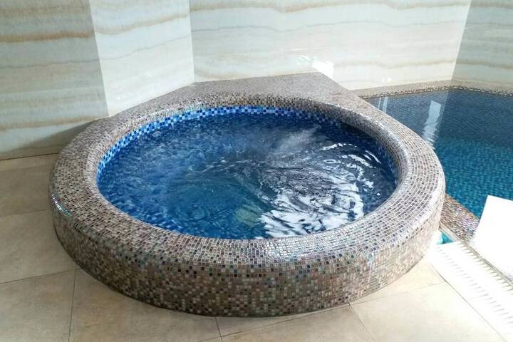 Pool 20 of 35