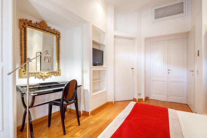 Room 16 of 60