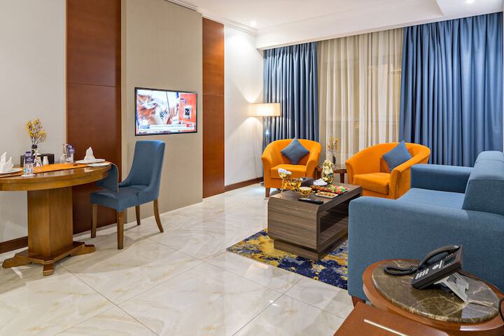 Room 32 of 84
