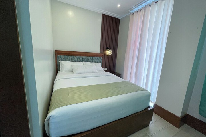 Room 16 of 70