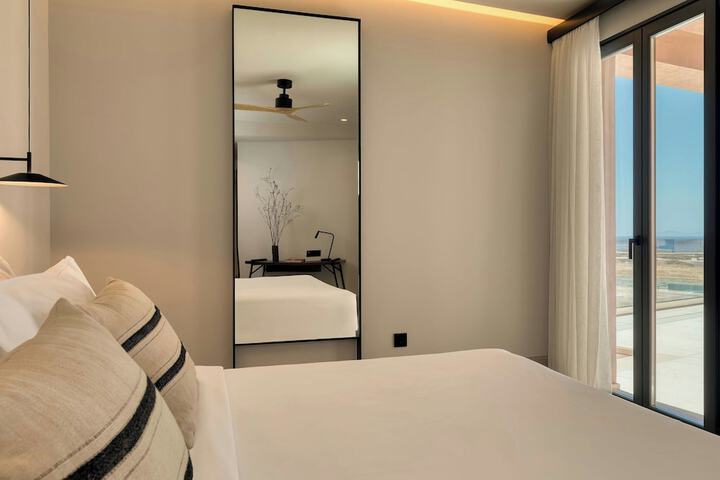 Room 30 of 130