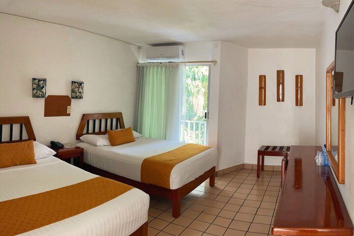 Room 6 of 35