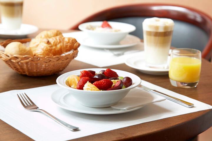 Breakfast/Coffee Service 23 of 31