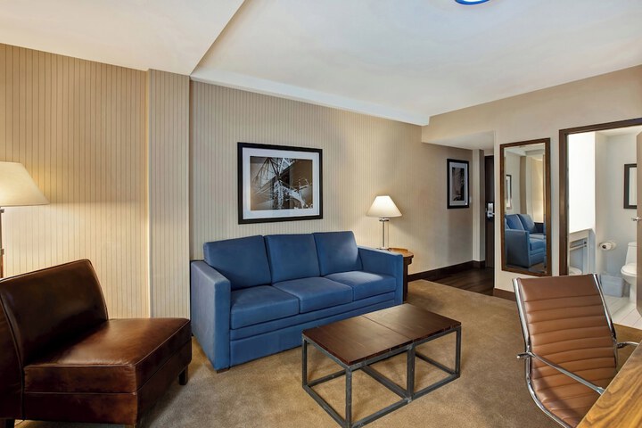 Room 48 of 95