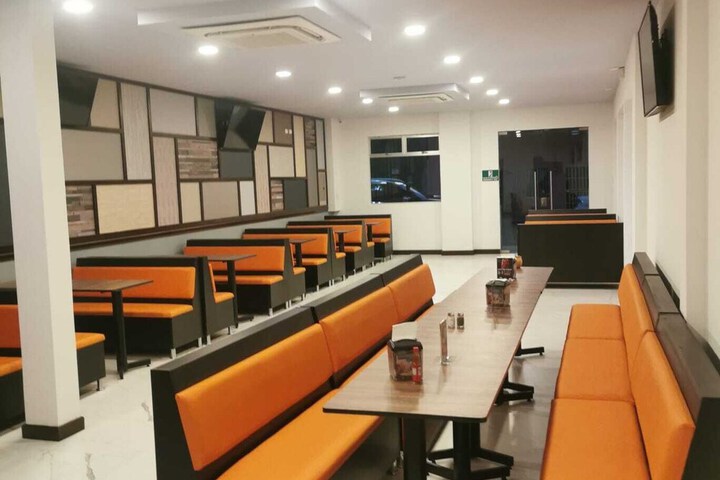 Dining 55 of 63