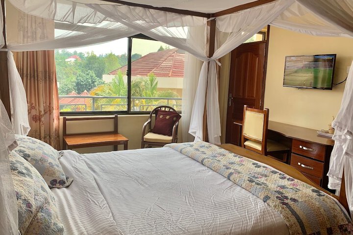 Room 18 of 22