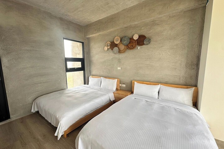Room 21 of 50
