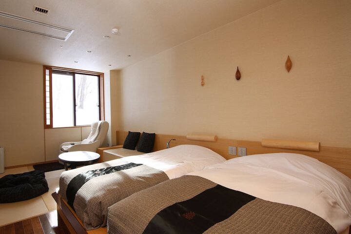 Room 13 of 63