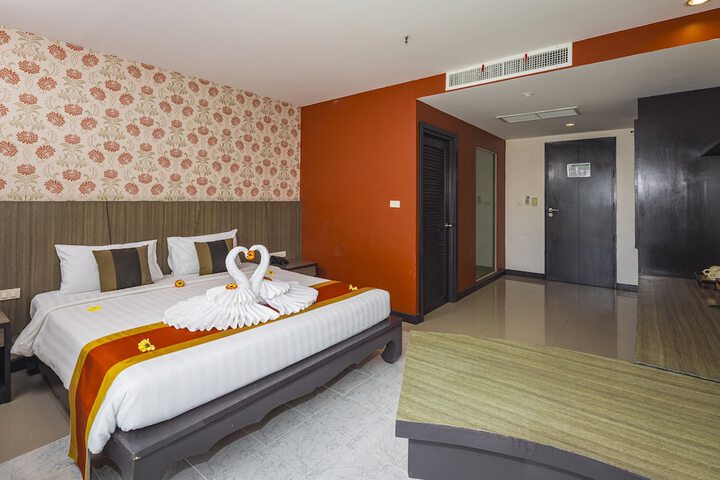 Room 5 of 43