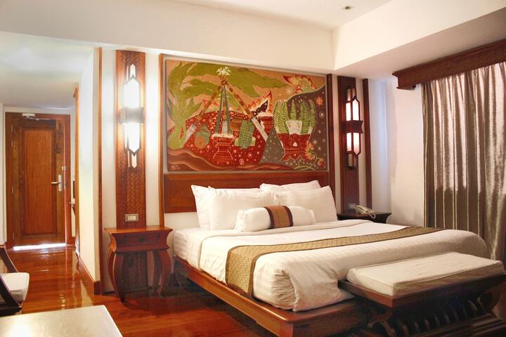 Room 16 of 48