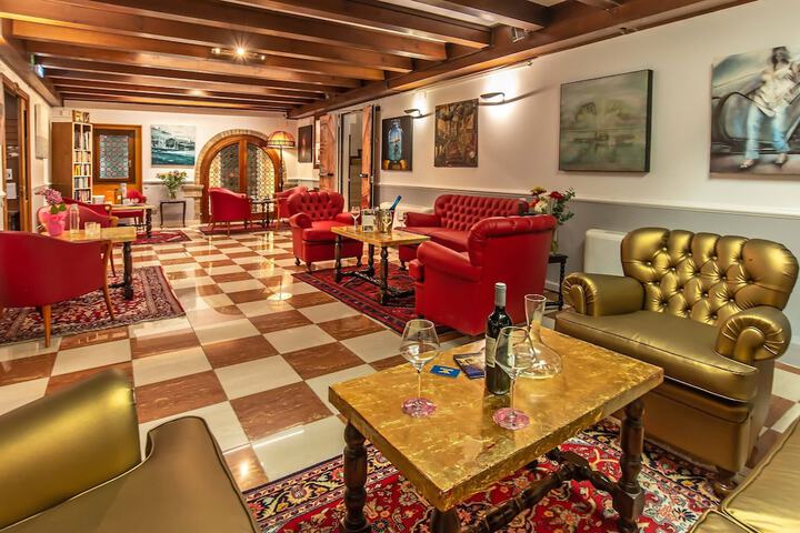 Lobby Entry