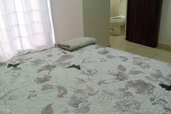 Room 5 of 27