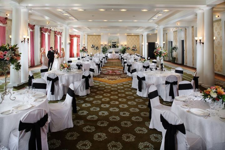 Ballroom/Hall 163 of 186
