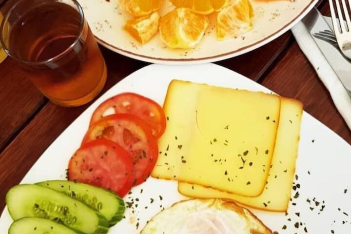 Breakfast/Coffee Service 13 of 16