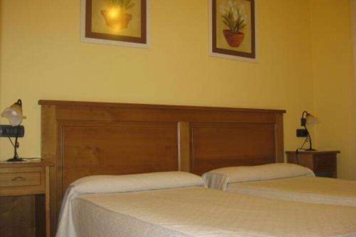 Hotel Pontes De Gatin