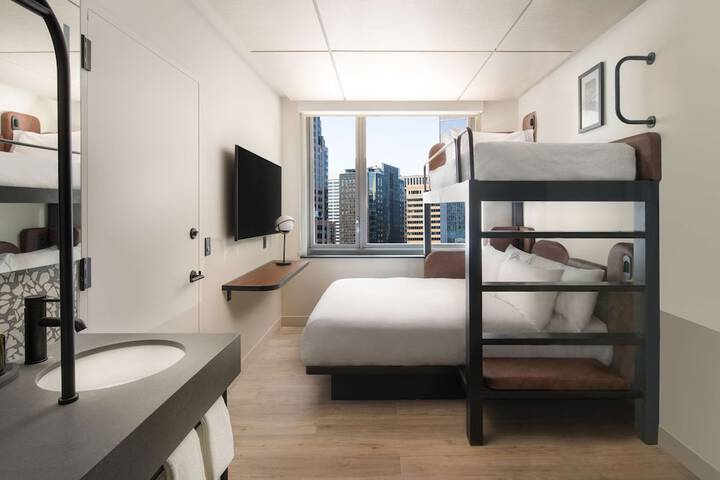 Room 20 of 57