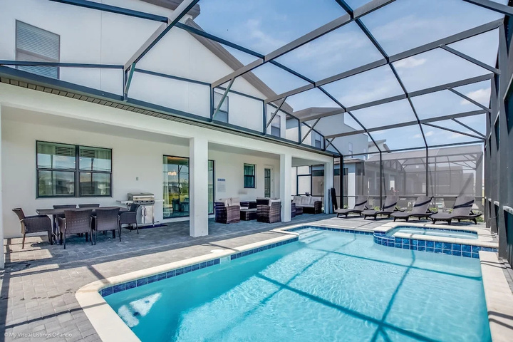 Pool 17 of 38