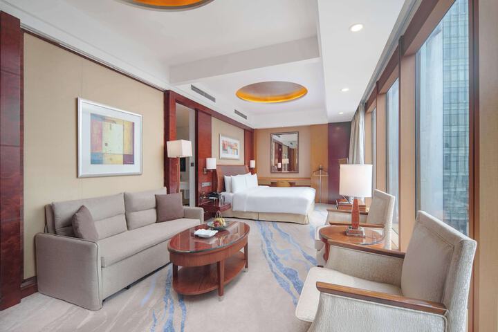 Room 60 of 229