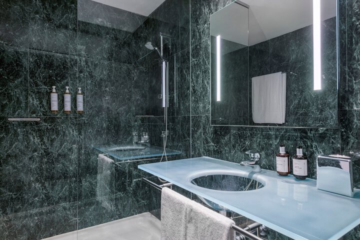 Bath Photo