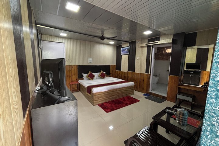 Room 42 of 57