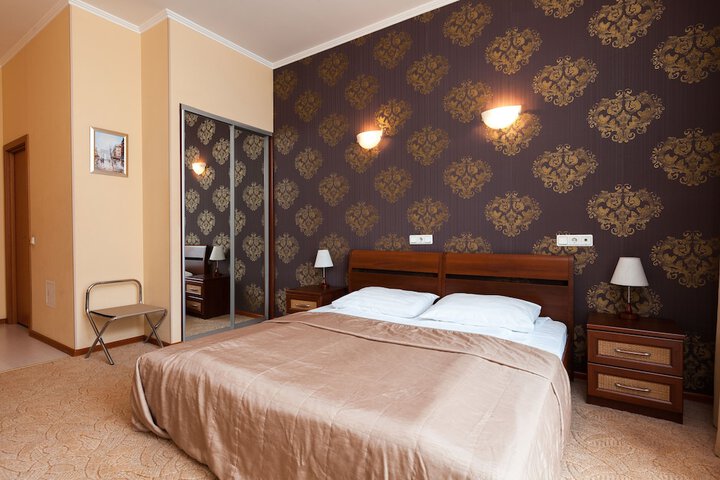 Room 7 of 91