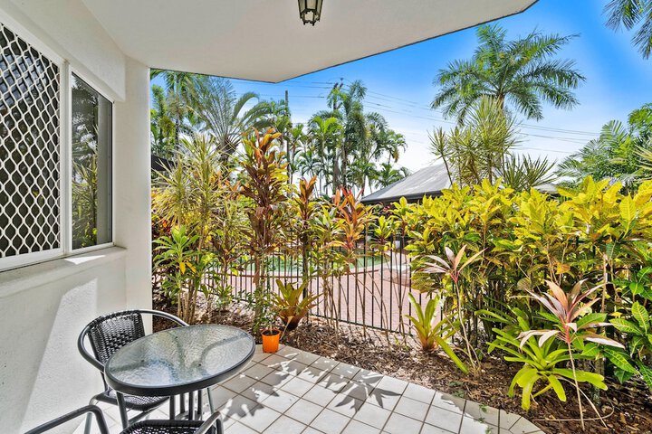 Terrace/Patio 20 of 43