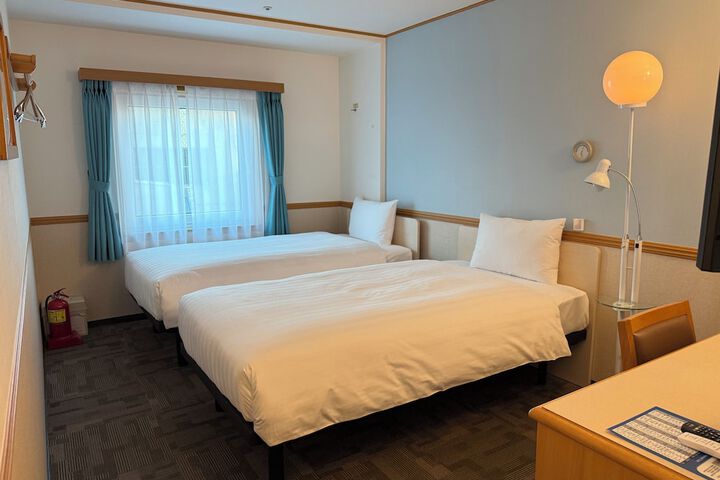 Room 20 of 34