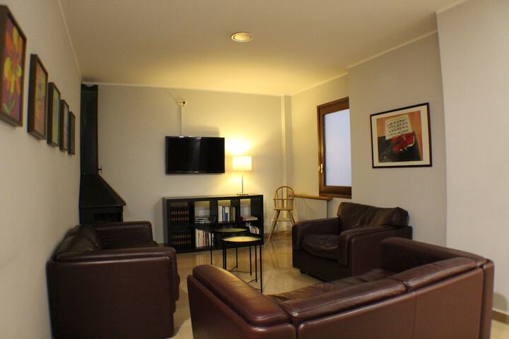 Hotel Interior 6 of 35