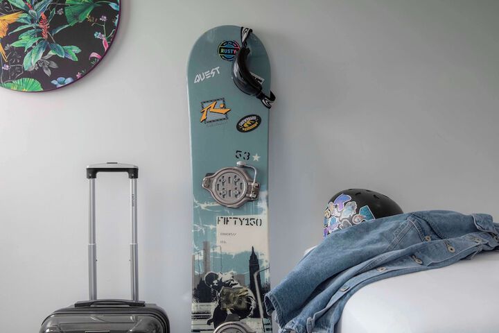 Room 27 of 69
