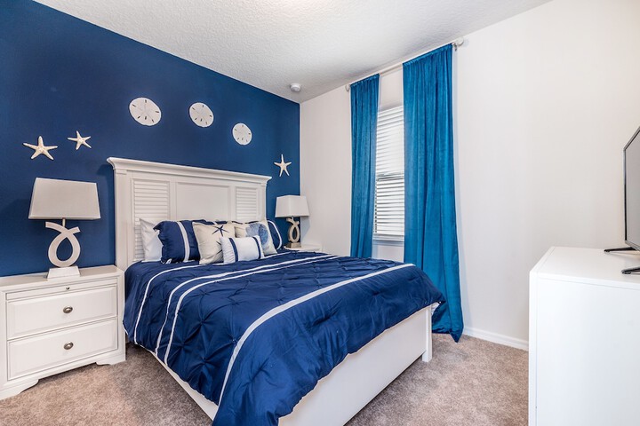 Room 4 of 52
