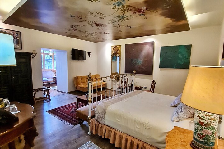 Room 19 of 78