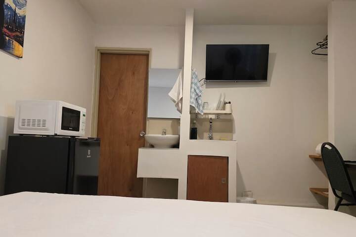 Room 6 of 44
